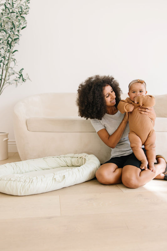 Baby Loungers: A Buying Guide for Parents